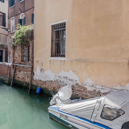 Gondola Rosa, Incantevole Vista Sul Canale Venice Ngoại thất bức ảnh