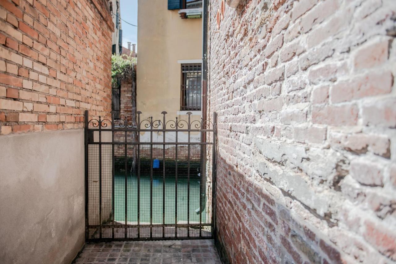 Gondola Rosa, Incantevole Vista Sul Canale Venice Ngoại thất bức ảnh